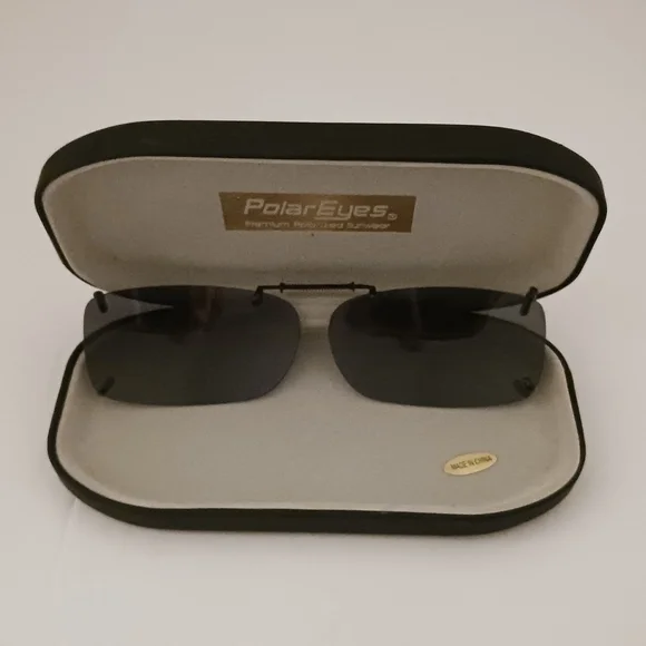 SOLAR SHIELD Clip-on Polarized Sunglasses – Size 52, Rectangular Full Frame, Brown Tint (For Prescription Glasses)